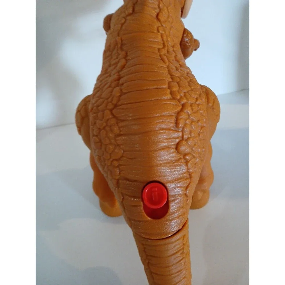 JURASSIC WORLD THRASHIN ACTION T-REX DINOSAUR MATTEL 2021